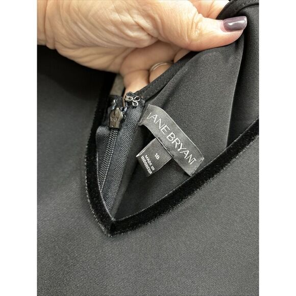 Lane Bryant Jumpsuit 18 Black Wide Leg V Neck Sleeveless Pockets Velvet Tie Zip - Picture 9 of 9